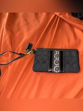 Coach Hamptons signature black jacquard top zip wristlet